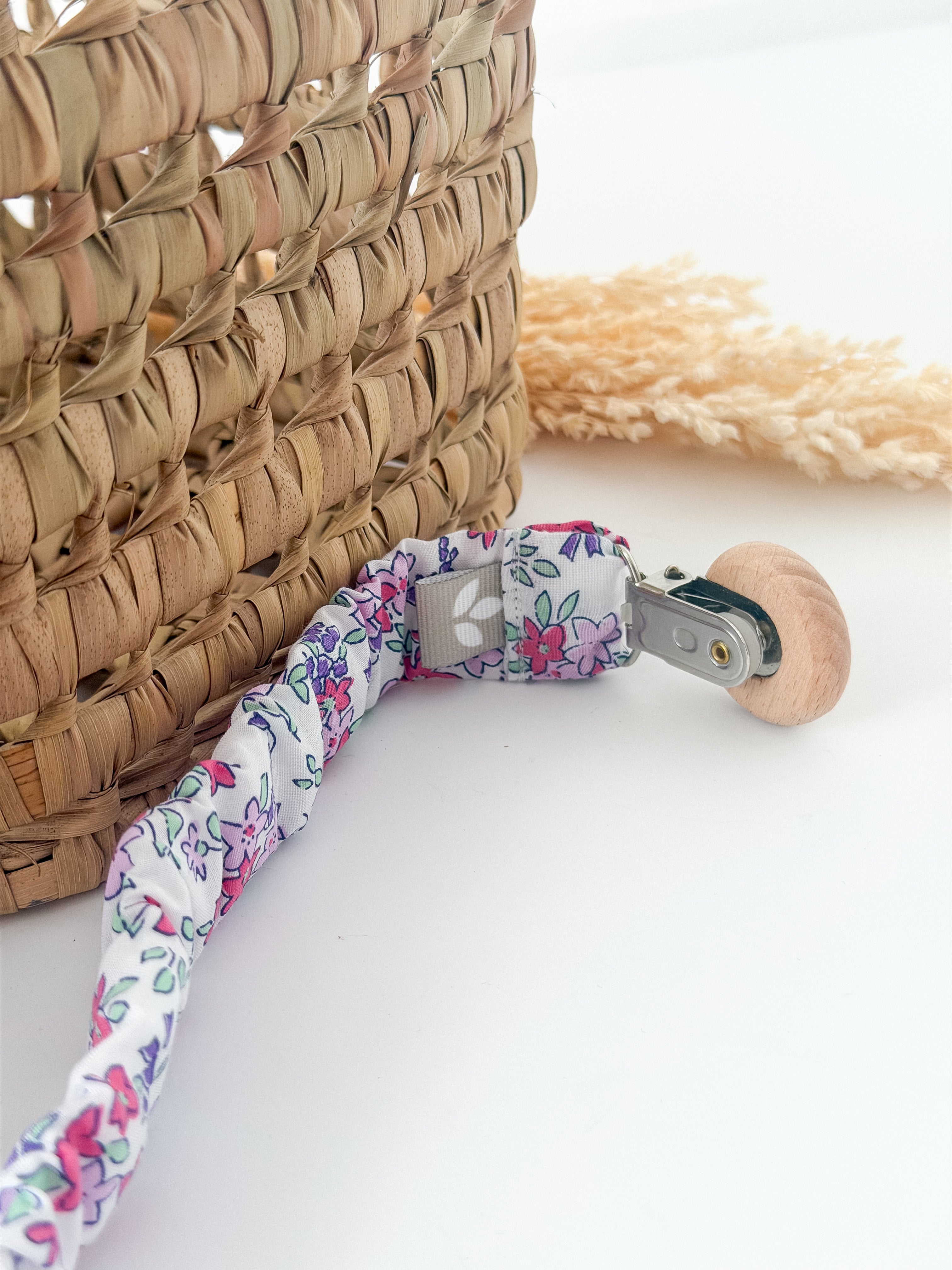 Prendedor Chupeta Franzido Florido Rosa