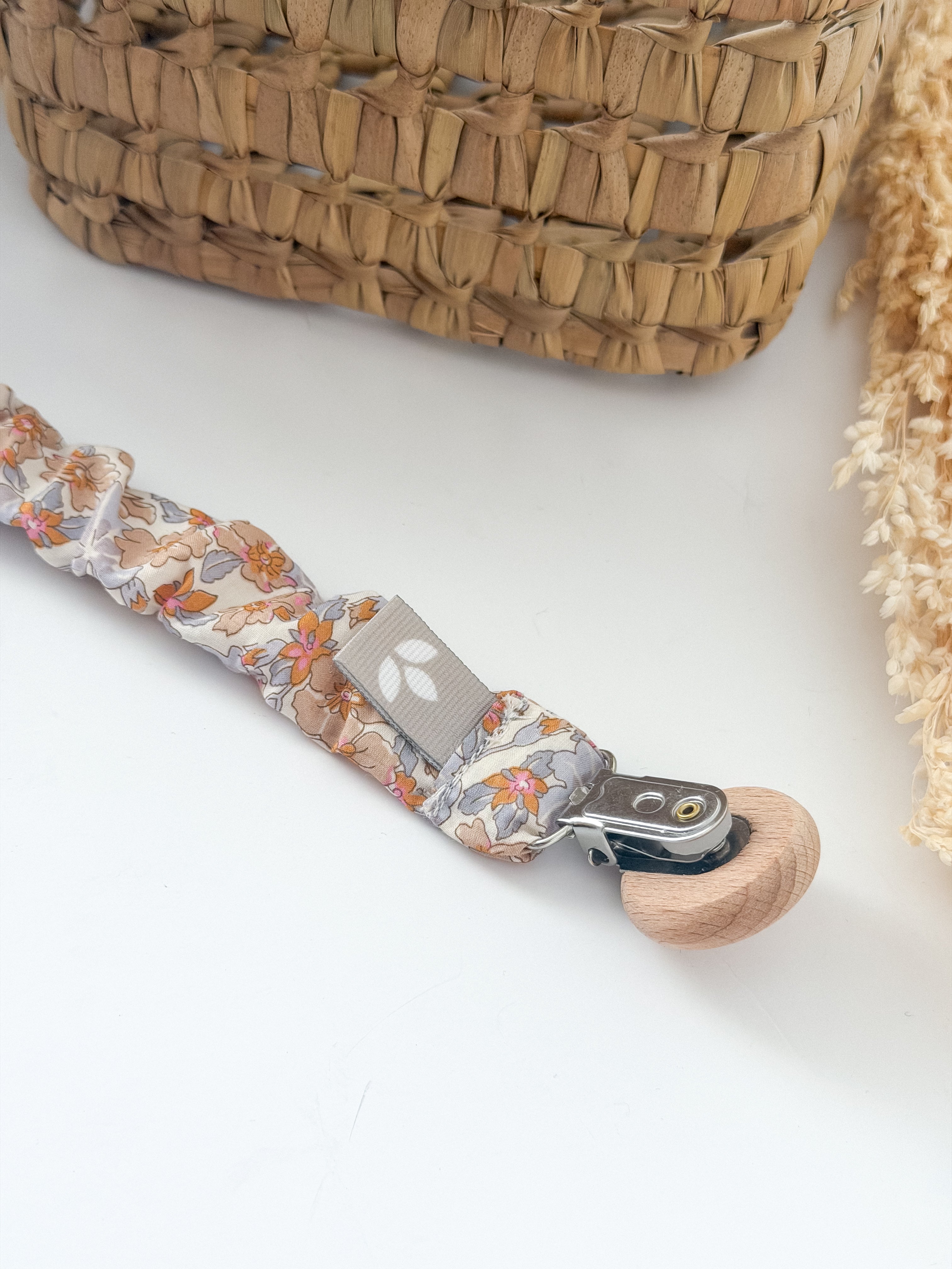 Prendedor Chupeta Franzido Florido Laranja