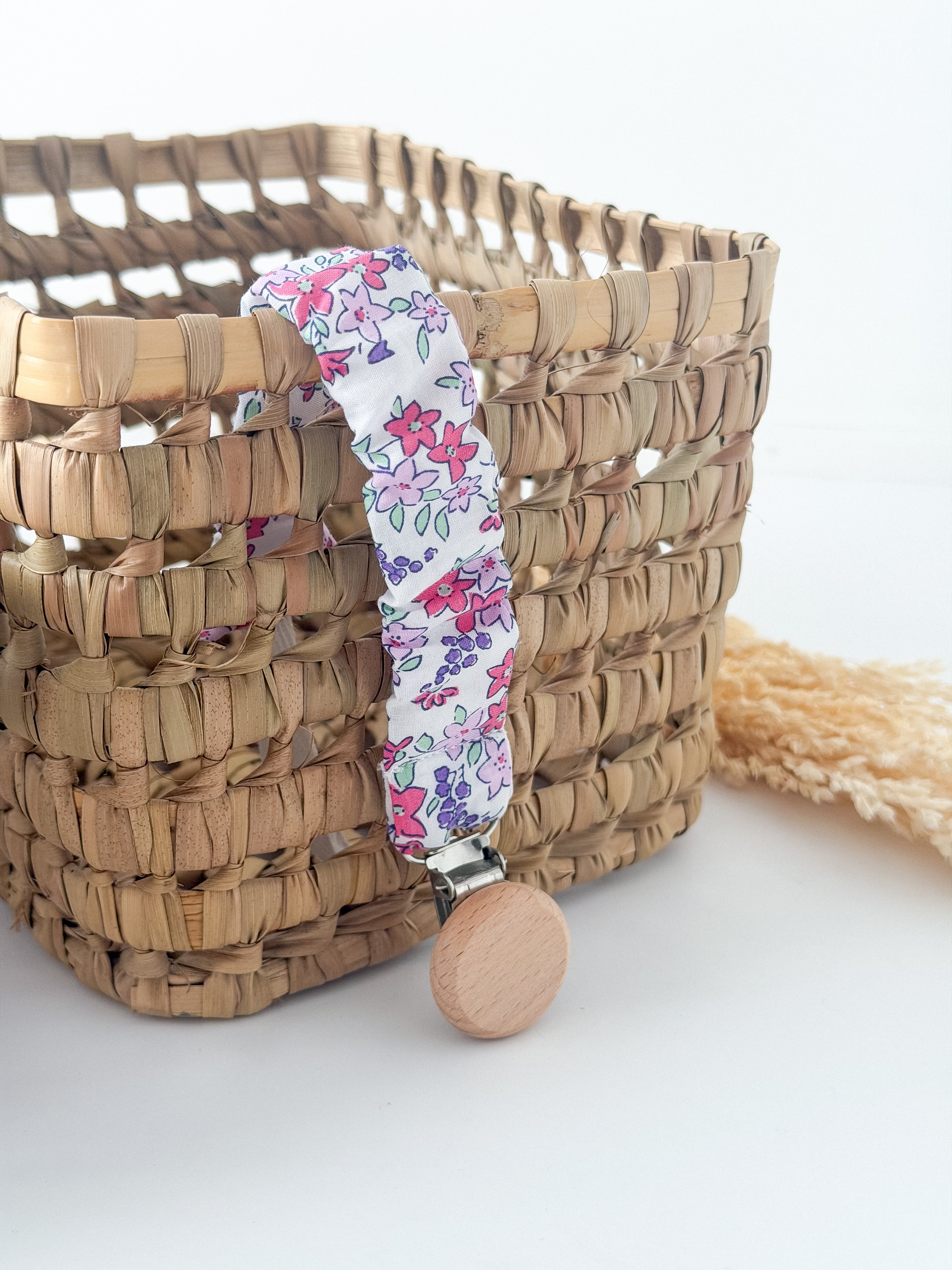 Prendedor Chupeta Franzido Florido Rosa