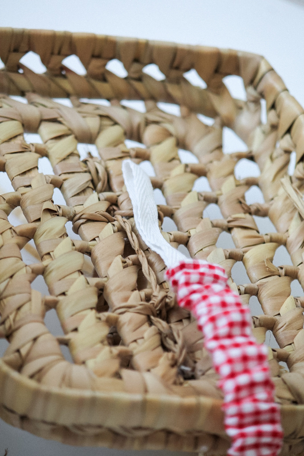 Prendedor Chupeta Franzido Vichy Vermelho