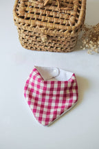 Babete Impermeável Lenço Vichy Rosa