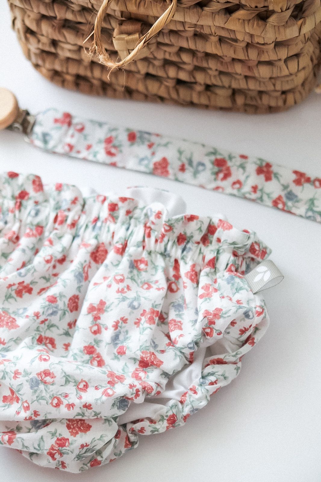 Tapa Fraldas Florido Coral