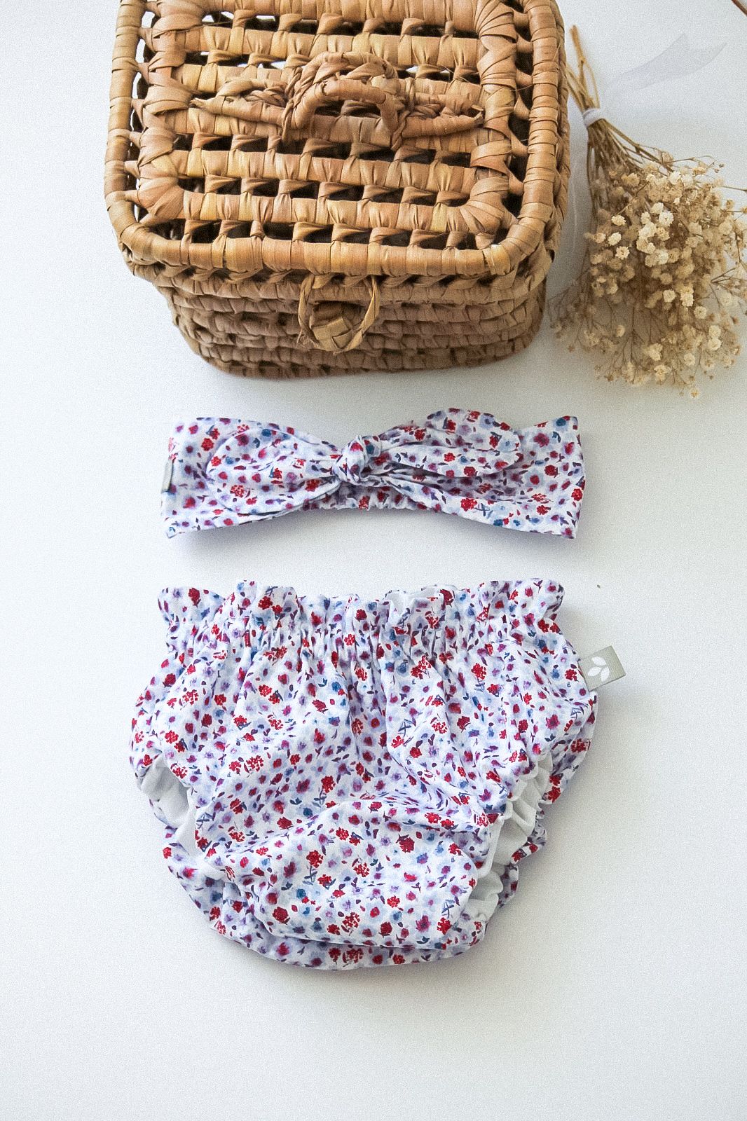 Tapa Fraldas Florido Vermelho e Azul